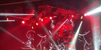 Loredana Berté stravolge il Politeama: “Non ho mai ricevuto così tanto affetto” – FOTO