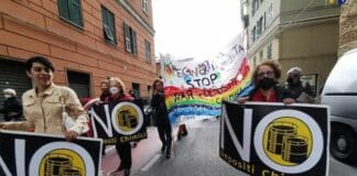 Depositi chimici a Ponte Somalia, il Tar boccia il progetto depositi chimici protesta Genova Sampierdarena