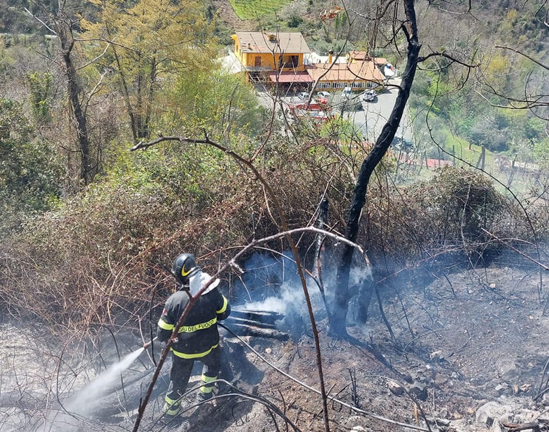 incendio Ortonovo