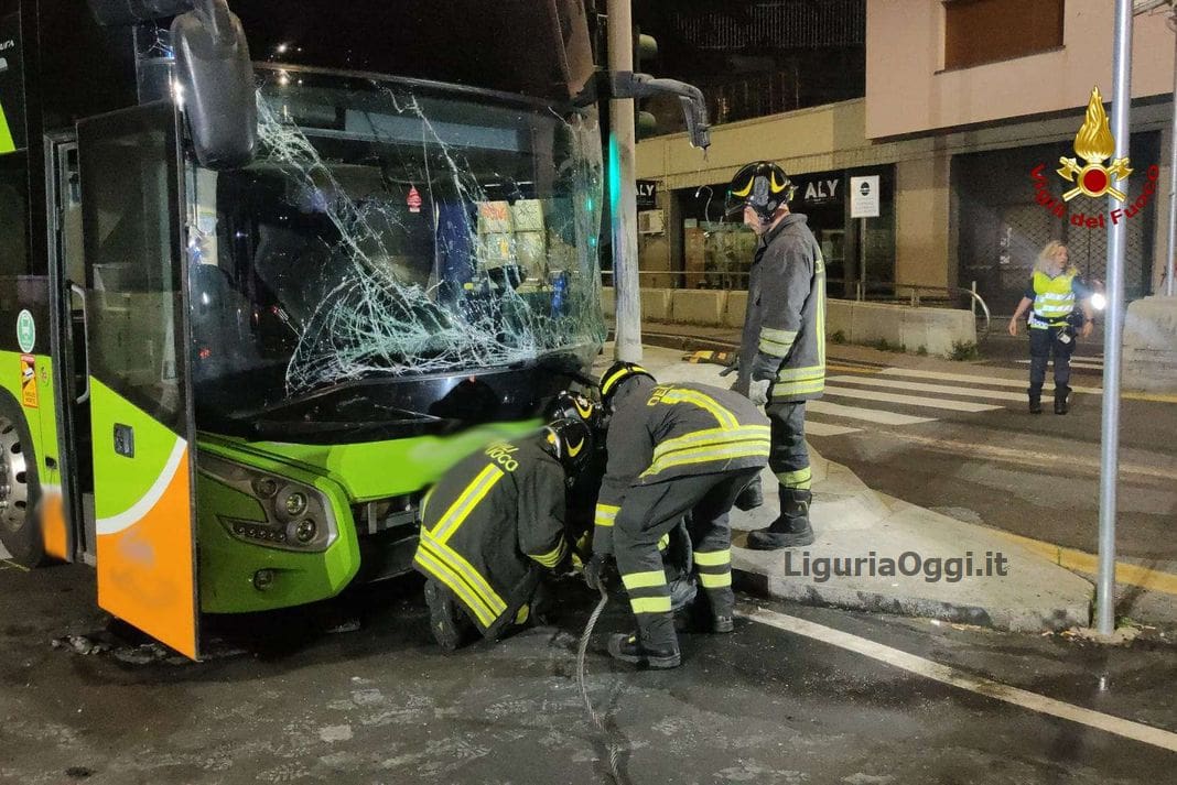 Flixbus incidente Genova