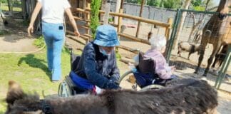 Pomeriggio in fattoria per i nonni della casa di riposo Humanitas di Borghetto Santo Spirito