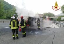 Rapallo, camion in fiamme sull’autostrada incendio camion autostrada A12