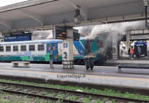 La Spezia, fiamme su un treno per la Toscana, stazione evacuata e traffico bloccato incendio stazione La Spezia