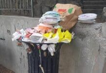 Genova, feste a Villa Imperiale a San Fruttuoso e bidoni ricolmi di spazzatura Villa Imperiale bidoni pieni