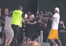 Goa Boa, rissa sul palco tra tecnici e rapper, un denunciato Goa Boa rissa palco