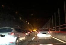 Caos Autostrade, riaperta la A10 chiusa ieri notte per la caduta di un albero autostrada A10 coda