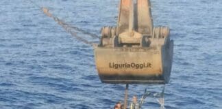 Genova, bomba inesplosa nel Porto, possibili chiusure per disinnesco bomba porto di Genova