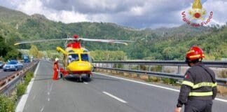 Autostrade, lunghe code in A10 per un grave incidente elicottero autostrada A12