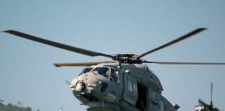 Disperso sul monte Pisanino, soccorso dall’elicottero a visione notturna della Marina militare elicottero marina militare visore notturno