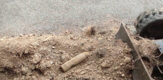 Genova, bomba inesplosa trovata vicino alla Lanterna Bomba Serra Riccò giardini Castagna