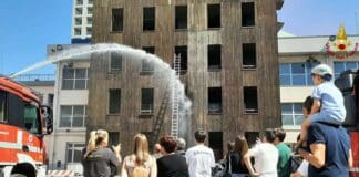 Genova, porte aperte ed esercitazioni con pubblico per i Vigili del Fuoco vigili del fuoco esercitazione genova
