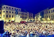 Orietta Berti a Sarzana, in piazza almeno 3mila persone Orietta Berti Sarzana