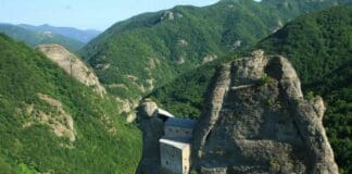 Il Castello della Pietra di Vobbia Castello della Pietra Vobbia