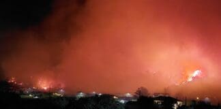 Incendio a Villanova d’Albenga, evacuate 70 persone Villanova Albenga incendio