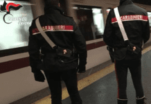 Cairo Montenotte, insulta il capotreno che lo fa scendere senza biglietto e viene arrestato carabinieri, ferrovia, treni
