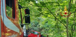 Borzonasca, perde il controllo dell’auto e finisce in un dirupo con l’amica Incidente Borzonasca
