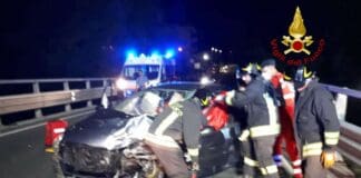 Grave incidente a Ferrada di Moconesi, frontale tra due auto con feriti incidente Ferrada Cicagna