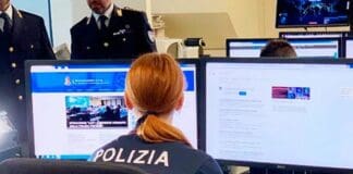 Genova, truffa dei falsi sms di Poste Italiane, fermate 2 persone polizia postale