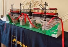 Trenino di Casella, costruito modellino con i mattoncini Lego Trenino Casella Lego