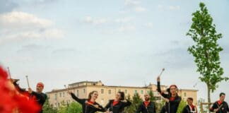 La Spezia, torna la BandaSamba con la parata itinerante di percussioni Banda Samba La Spezia