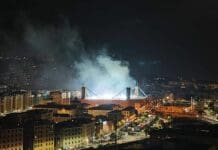 Genova, al Ferraris si festeggiano i 129 anni del Genoa con luci e fuochi artificiali Ferraris festa Genoa