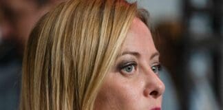 Minacce a Giorgia Meloni, individuato autore, Toti: combattere clima d’odio Giorgia Meloni