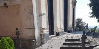Terremoto in Liguria, a Pieve Ligure crollata una statua della chiesa Pieve Ligure danni terremoto chiesa