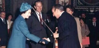 La storia della visita della Regina Elisabetta a Genova Regina Elisabetta visita Genova Palazzo Tursi