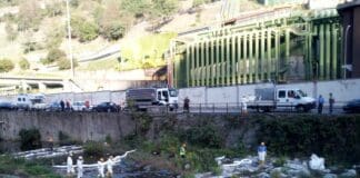 Genova, sversamento nel Varenna a Pegli, indagini in corso Varenna inquinato Pegli Genova