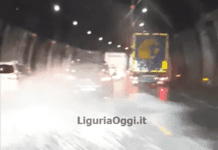 Maltempo in Liguria, forte temporale a Voltri, gallerie allagate sulla A26 Gallerie allagate A26