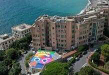 Genova. nuovi murales per il Gaslini Gaslini murales tetto