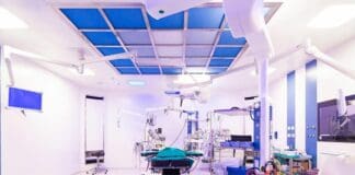 Genova, all’ospedale San Martino si opera anche di notte, primi 4 interventi sala operatoria ospedale San martino Genova