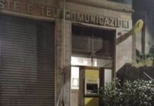 Lagaccio, luci accese nell’ufficio postale chiuso da tempo? Lagaccio ufficio postale chiuso luci accese