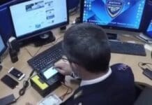 Truffavano donne sole per estorcere denaro e poi le ricattavano Polizia Postale