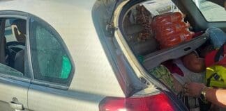 Genova, nascondeva una donna nel bagagliaio, arrestato clandestino auto Genova