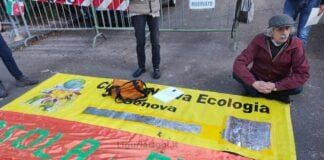 Genova, Acquasola, nuova protesta degli ambientalisti contro il posteggio Acquasola Genova protesta posteggi