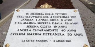 Genova ricorda le vittime delle alluvioni del 2011 e del 2014 Alluvione Genova 2011 targa Marassi