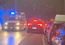 Marassi, incidente in viale Bracelli, autobus e traffico bloccato incidente Marassi viale Bracelli Genova