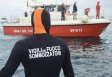 Lavagna, auto in mare in porto, morta la donna Vigili del Fuoco subacquei