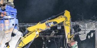 Incidente in A10, demolito in anticipo il cavalcavia Vignetta, ripristino entro venerdì Autostrada A10 cavalcavia Vignetta