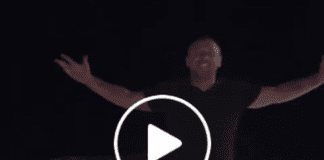 Argentina vince in Qatar contro la Francia, Cassano si tuffa in piscina – VIDEO Antonio Cassano tuffo in piscina Argentina Qatar