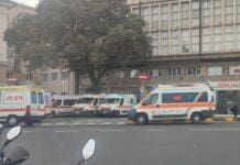 Genova, Ospedale Galliera in crisi, oltre 30 ambulanze in attesa Galliera ambulanze ferme