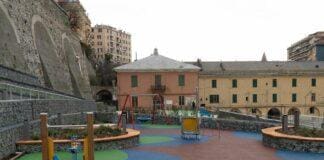 Genova, lancio di uova e bottiglie contro il campo da basket della ex Gavoglio Gavoglio ex caserma, parco Lagaccio Genova