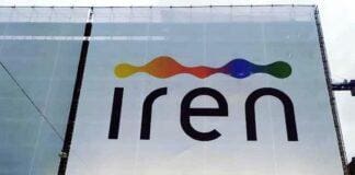 Genova, operai minacciano di lanciarsi da una gru: salvati dalle forze dell’ordine