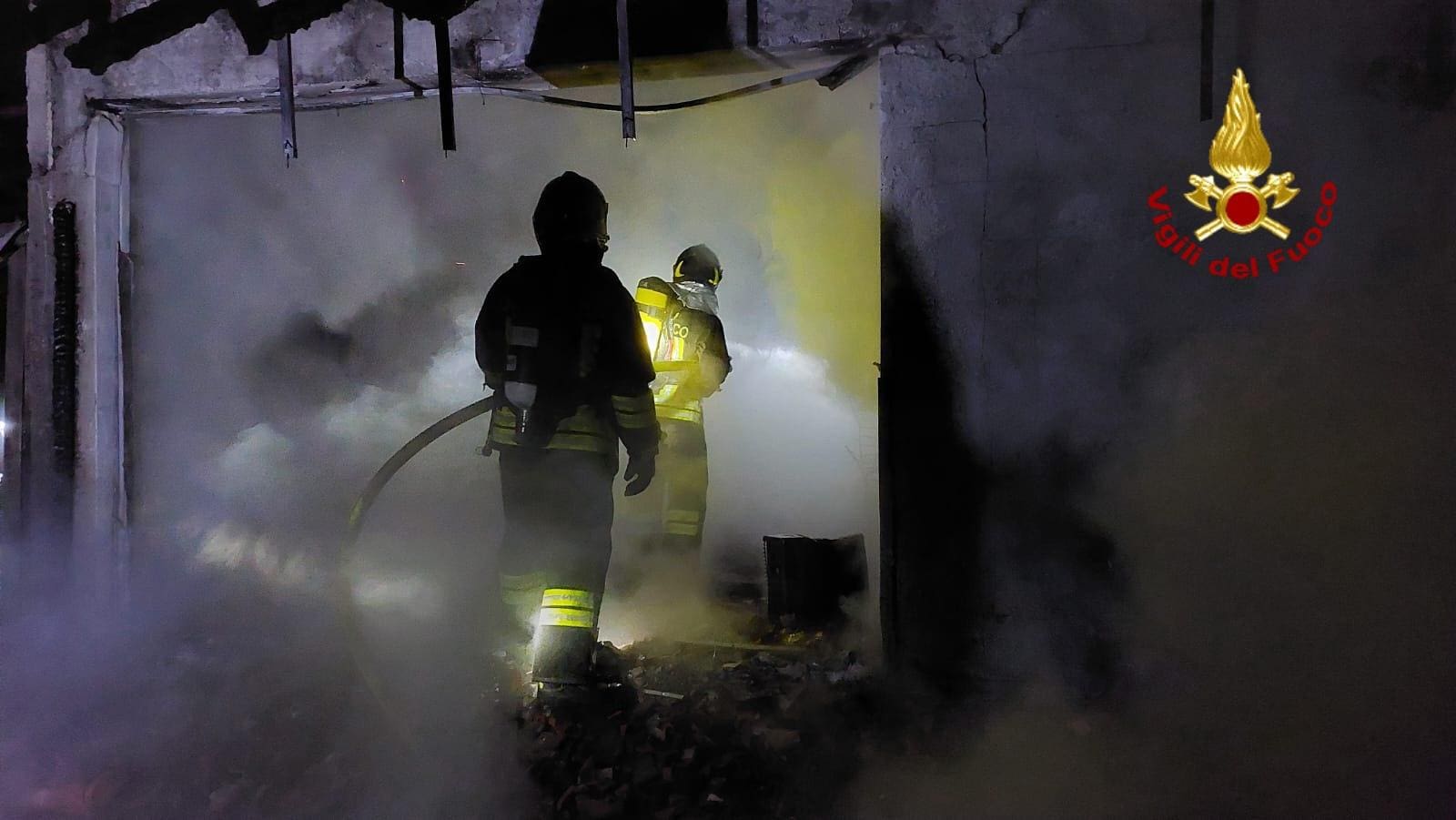 incendio via Carpi Molassana Genova