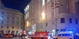 Genova, fiamme al B&B Hotel di Principe, paura ma nessun ferito Incendio B&B Hotel Principe Genova