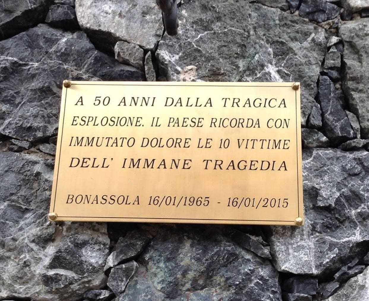Bonassola, targa esplosione 16 gennaio 1965