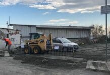 Genova, lavori al parcheggio sulla spiaggia dietro la Pam Voltri lavori posteggio Pam genova