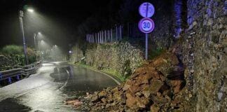 Chiavari, frana sull’Aurelia per Zoagli, strada a senso unico alternato Chiavari frana aurelia zoagli