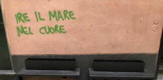 Genova, perplessità per le panchine in piazza Stella Panchine piazza Stella centro storico Genova